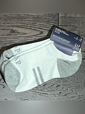 GAP 3 pairs Boys’ No-Show Athletic Socks